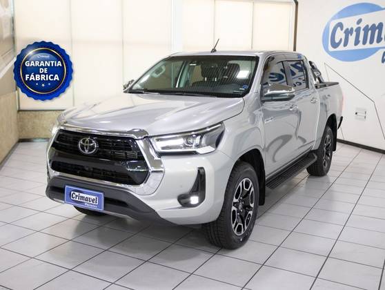 TOYOTA HILUX 2.8 D-4D TURBO DIESEL CD SRX 4X4 AUTOMÁTICO